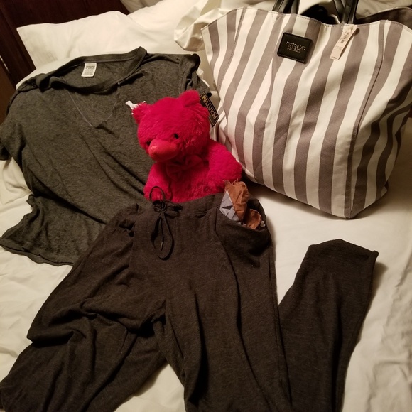 Victoria secret bag - Picture 4 of 4